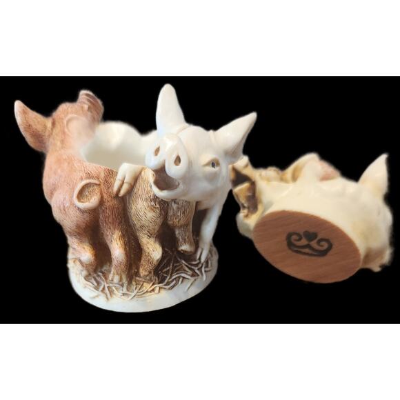 Harmony Kingdom “Pig Heaven" Trinket Box 1999 England Hidden Treasure Chest - Picture 5 of 7